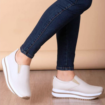 Zapatillas Roma: Comodidad y Elegancia